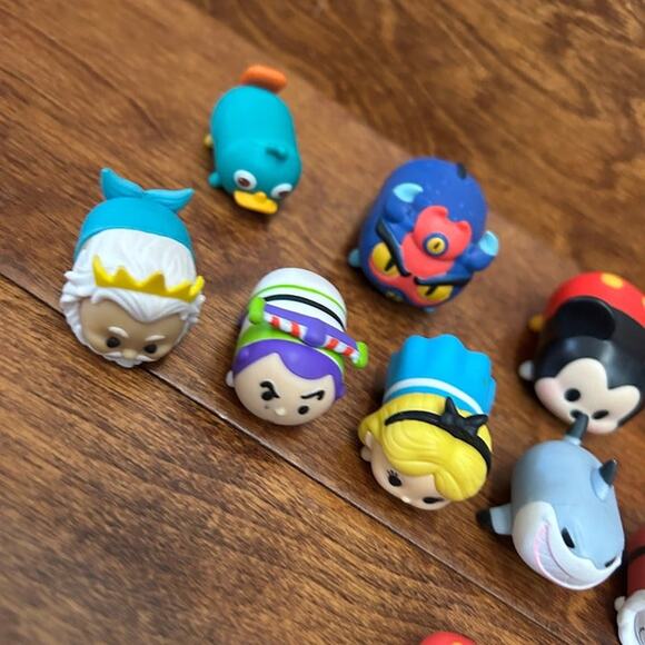 TSUM TSUM Vinyl Figures - Picture 3 of 7